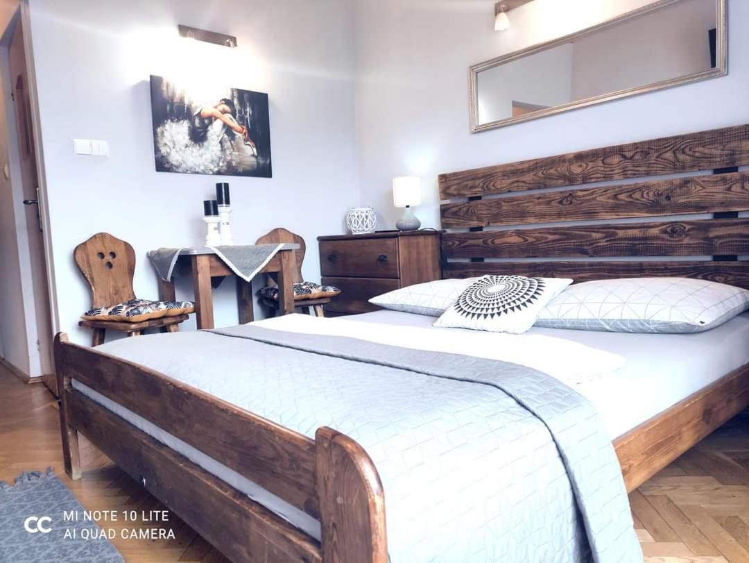 Podkowa Hotel Myslenice Luaran gambar