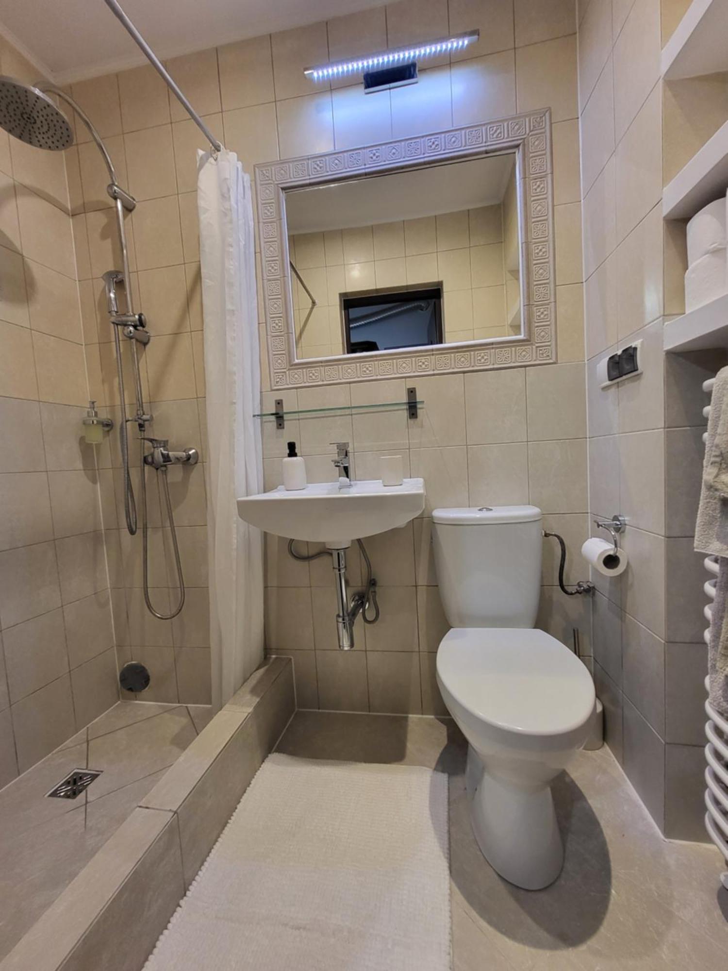 Podkowa Hotel Myslenice Luaran gambar